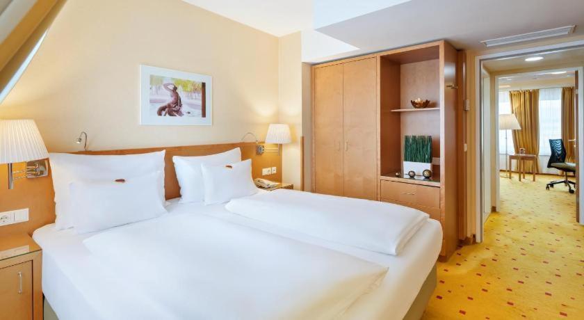 Ibercity Schoenbrunn 4*